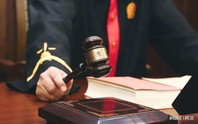 凯发K8娱乐平台游戏下载|被学生打致抑郁
